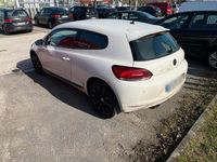 Gebraucht VW Scirocco 122 PS (89 kW) 2009 Weiß Coupé