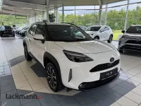 Gebraucht Toyota Yaris Cross Team 116 PS (85 kW) 2024 Weiss SUV