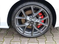 Neu Ford Focus ST 280 PS (205 kW) 2025 Frozen white Kombi