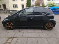 Second-hand Toyota Aygo Cool 68 CP (50 kW) 2010 Negru Hatchback