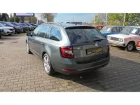 Gebraucht Skoda Octavia 179 PS (131 kW) 2018 Grau Kombi