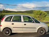 Używany Opel Meriva 101 KM (74 kW) 2003 Srebrny Minivan