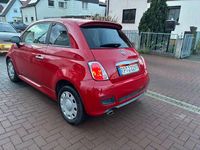 Gebraucht Fiat 500 105 PS (77 kW) 2015 Rot Limousine