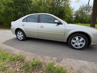 Gebraucht Ford Mondeo Ghia 145 PS (106 kW) 2005 Silber Limousine