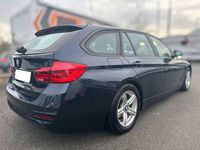 Gebraucht BMW 320 Advantage 163 PS (119 kW) 2015 Blau Kombi
