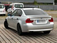 gebraucht BMW 320 i (neu) -