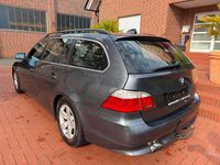 Gebraucht BMW 525 Advantage 218 PS (160 kW) 2007 Grau Kombi