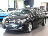 Gebraucht Opel Astra Edition 179 PS (131 kW) 2012 Schwarz Limousine
