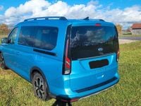 Gebraucht Ford Tourneo Connect Titanium 114 PS (83 kW) 2022 Blau Van / Kleinbus