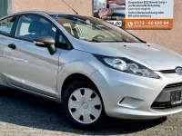 Gebraucht Ford Fiesta Ambiente 60 PS (44 kW) 2009 Silber Kleinwagen