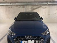 Gebraucht Audi S3 Ambiente 333 PS (244 kW) 2024 Blau Limousine