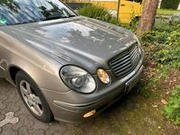 Gebraucht Mercedes E200 163 PS (119 kW) 2004 Silber Limousine