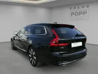 Gebraucht Volvo V90 Plus 398 PS (292 kW) 2025 Onyx black / metallic Kombi