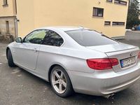 Gebraucht BMW 325 M Sport 218 PS (160 kW) 2011 Silber Coupé