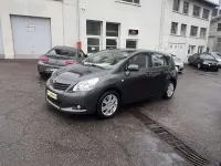 Gebraucht Toyota Verso Edition 147 PS (108 kW) 2010 Grau Van / Kleinbus