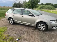 Gebraucht Skoda Octavia Active 110 PS (80 kW) 2015 Grau Kombi