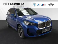 Neu BMW iX1 M Sport 150 kW (204 PS) 2026 Portimao blau metallic SUV
