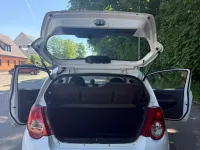 Gebraucht Chevrolet Aveo 84 PS (61 kW) 2009 Weiß Kleinwagen