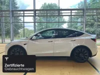 Gebraucht Tesla Model Y Performance 392 kW (533 PS) 2023 Pearl white multicoat SUV