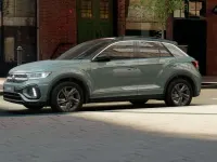 Gebraucht VW T-Roc R-line 150 PS (110 kW) 2025 Blau SUV