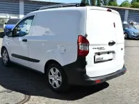 Gebraucht Ford Transit Courier Trend 75 PS (55 kW) 2020 Weiß Van