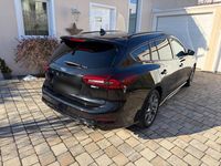 Gebraucht Ford Focus ST-Line 125 PS (91 kW) 2022 Schwarz Kombi
