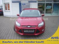 Gebraucht Ford Focus 150 PS (110 kW) 2015 Rot metallic Limousine