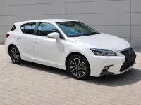 Gebraucht Lexus CT200h 136 PS (100 kW) 2019 Weiß Kleinwagen