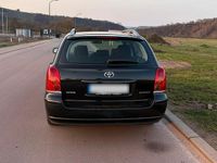 Gebraucht Toyota Avensis 129 PS (94 kW) 2005 Schwarz Kombi