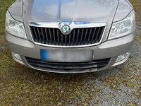 Gebraucht Skoda Octavia 105 PS (77 kW) 2012 Grau Limousine