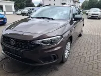Gebraucht Fiat Tipo Pop 95 PS (69 kW) 2017 Braun Limousine