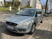 Second-hand Ford Focus 101 CP (74 kW) 2005 Argintiu Coupe