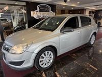 Gebraucht Opel Astra Edition 116 PS (85 kW) 2009 Silber Limousine