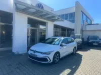 Gebraucht VW Golf VIII R-line 190 PS (139 kW) 2023 Pure white (metallic) Kombi