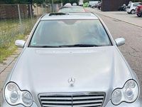 Gebraucht Mercedes C220 Elegance 150 PS (110 kW) 2006 Silber Limousine