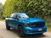 Gebraucht Dodge Ram 401 PS (294 kW) 2018 Blau Pickup
