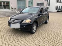 Gebraucht Mercedes ML350 272 PS (200 kW) 2007 Schwarz SUV