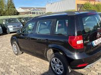 Używany Skoda Yeti Active 110 KM (80 kW) 2015 Czarny SUV