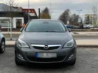 Gebraucht Opel Astra 116 PS (85 kW) 2010 Grau Limousine