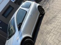 Gebraucht Toyota Yaris 75 PS (55 kW) 2000 Silber Limousine