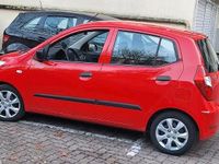 Gebraucht Hyundai i10 69 PS (50 kW) 2012 Rot Kleinwagen