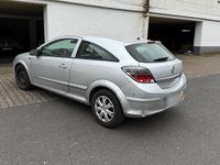 Gebraucht Opel Astra GTC 90 PS (66 kW) 2006 Silber Coupé