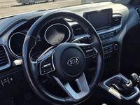 Gebraucht Kia Ceed Edition 7 101 PS (74 kW) 2019 Weiß Kleinwagen