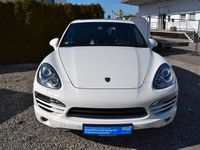 Second-hand Porsche Cayenne 239 CP (175 kW) 2011 Alb SUV