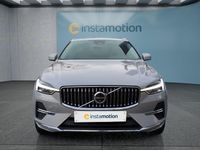 Gebraucht Volvo XC60 Plus 197 PS (144 kW) 2022 Silber SUV