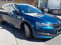 Gebraucht Skoda Superb Style 150 PS (110 kW) 2019 Blau Kombi