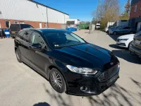 Gebraucht Ford Mondeo Titanium 179 PS (131 kW) 2015 Schwarz Limousine