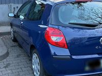 Gebraucht Renault Clio II 65 PS (47 kW) 2007 Blau Kleinwagen