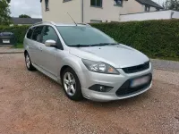 Gebraucht Ford Focus 90 PS (66 kW) 2010 Silber Kombi