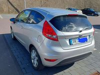 Gebraucht Ford Fiesta 82 PS (60 kW) 2011 Grau Kleinwagen